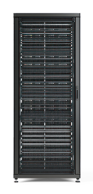 Szafa RACK z uporządkowanym okablowaniem, światłowodami i firewallami